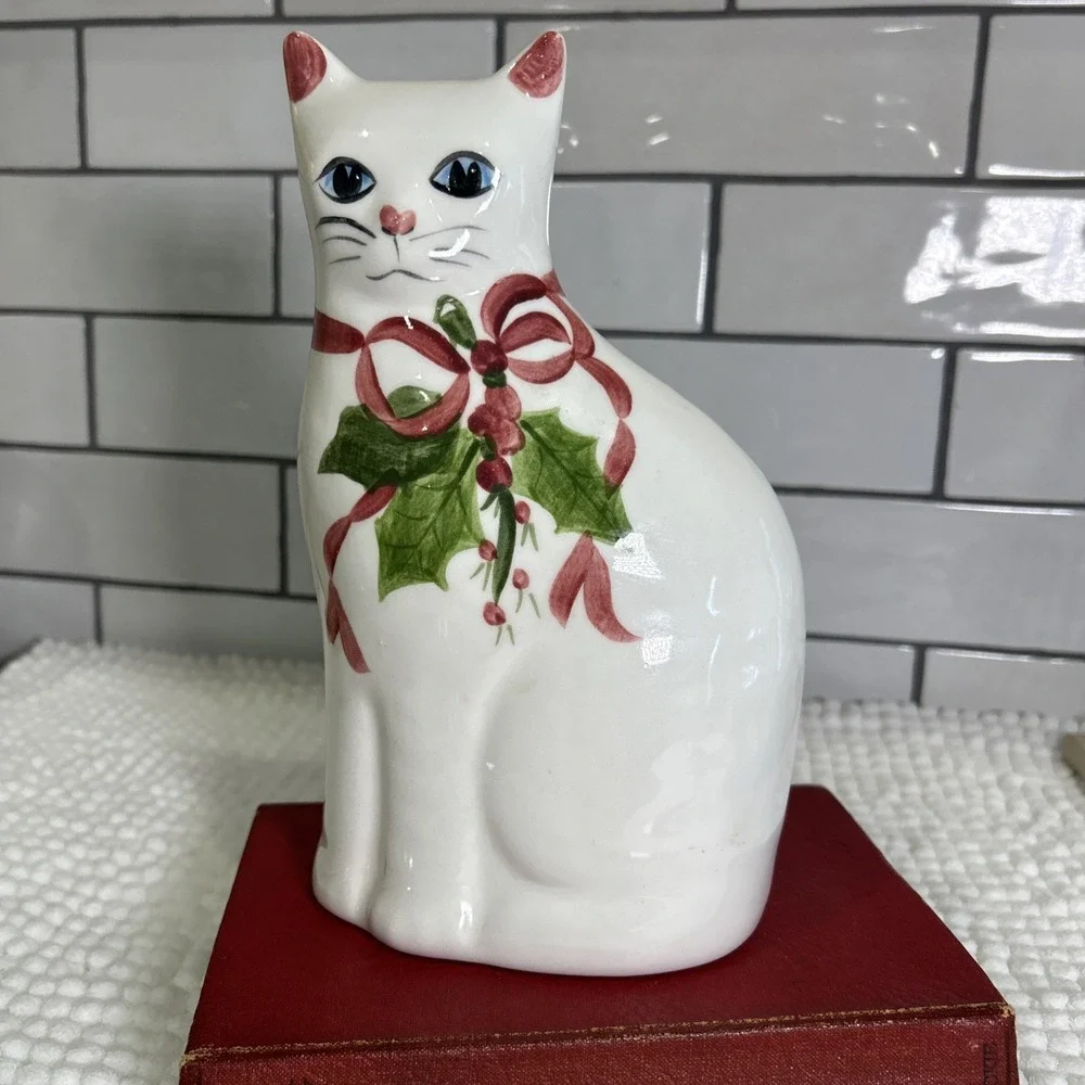 Vintage NS Gustin Co Christmas Theme Cat Hand Painted 8.5